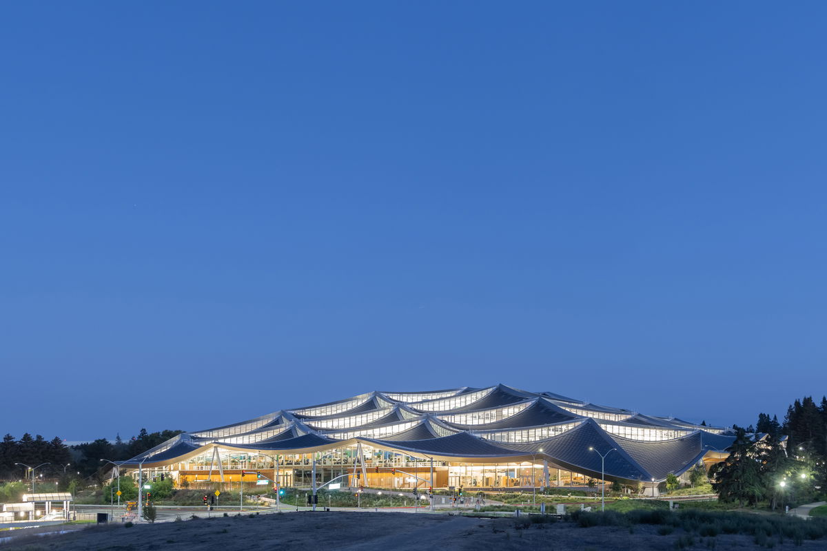 Google Gradient Canopy image | Bjarke Ingels Group