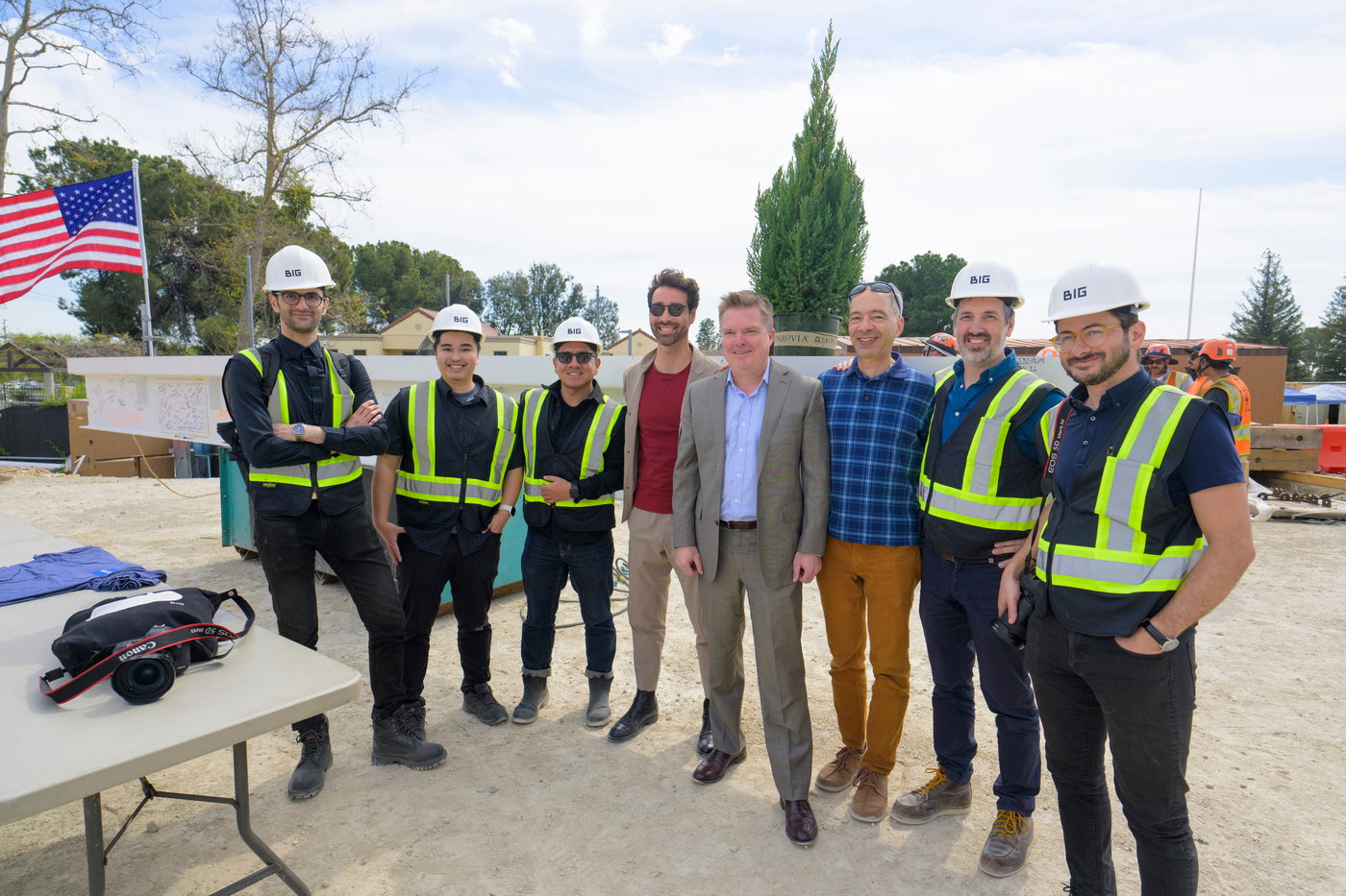 BIG CELEBRATES TOPPING OUT OF CLAREMONT MCKENNA COLLEGE ROBERT DAY SCIENCES CENTER | Bjarke Ingels Group